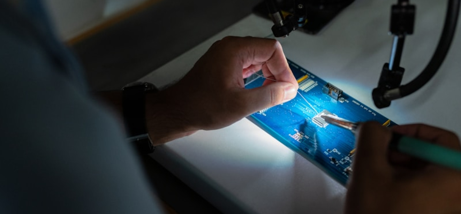 Fade Carousel Slide 1